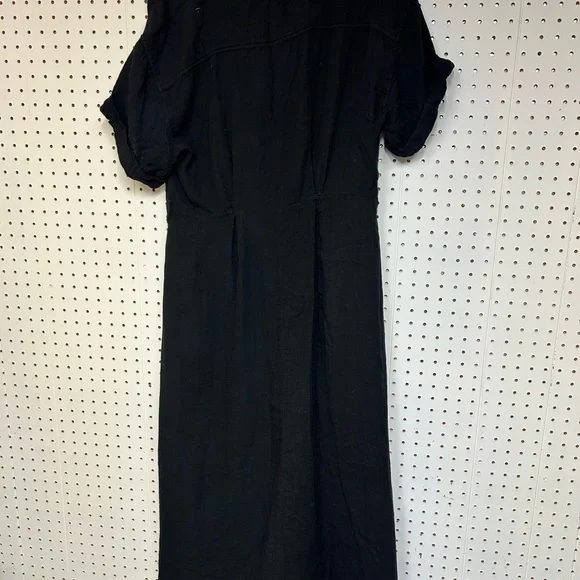 XiRENA Black Midi Dress with Button Detail